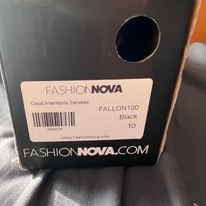 Fashion Nova Sandlas